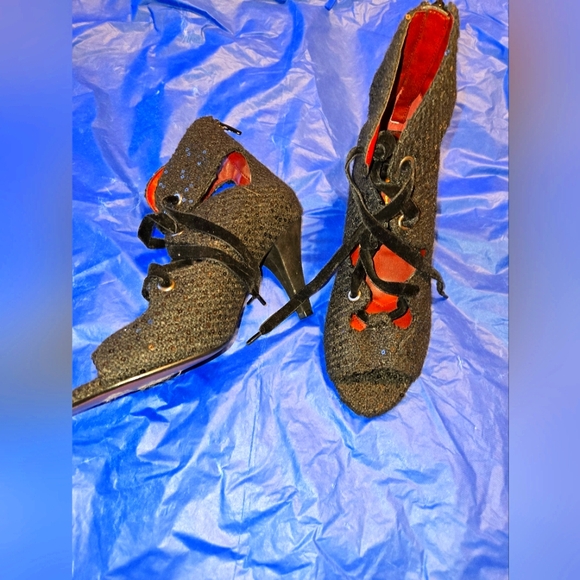 Poetic License Shoes - Poetic License heels. Black With Lace Up Front.  EU size 38.5